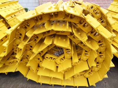 Komatsu-Bulldozer-Spare-Parts.jpg